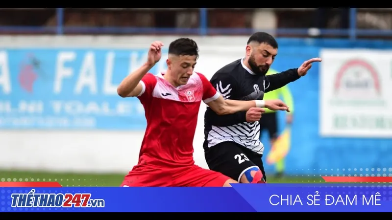 Cầu thủ Mykonos và Aias Salamina tạo cơ hội ghi bàn trong trận đấu Cầu thủ Mykonos và Aias Salamina tạo cơ hội ghi bàn trong trận đấu