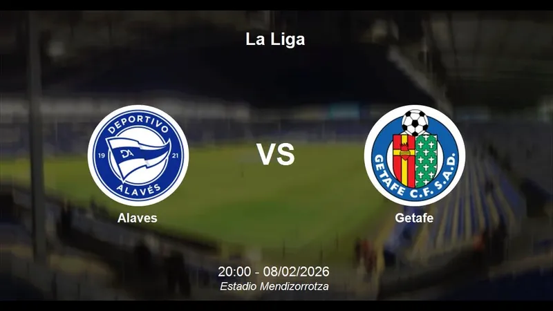 Cầu thủ Alaves và Getafe tranh chấp bóng trên sân - Thông tin lực Cầu thủ Alaves và Getafe tranh chấp bóng trên sân - Thông tin lực